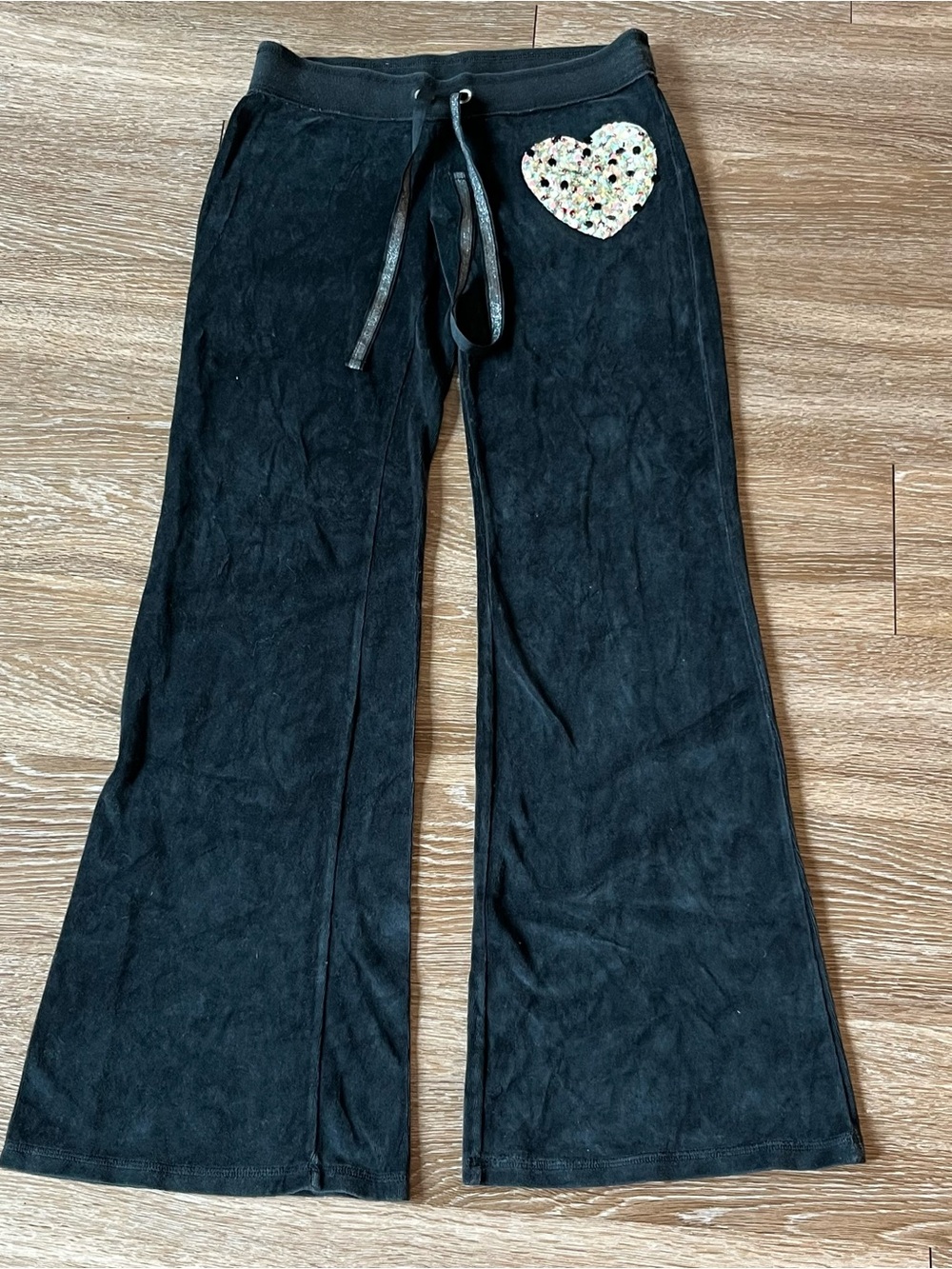 Y2K Victoria’s Secret PINK Velour Flare Pants Sz XS Black Sequin Heart Yoga
